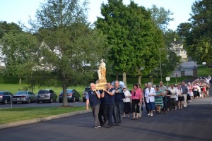 PROCESSION-450